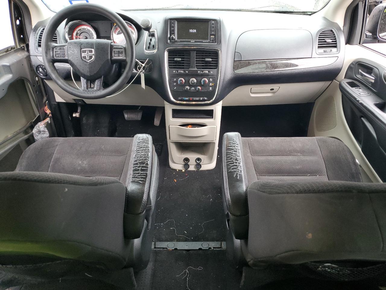 2019 Dodge Caravan - Image 8
