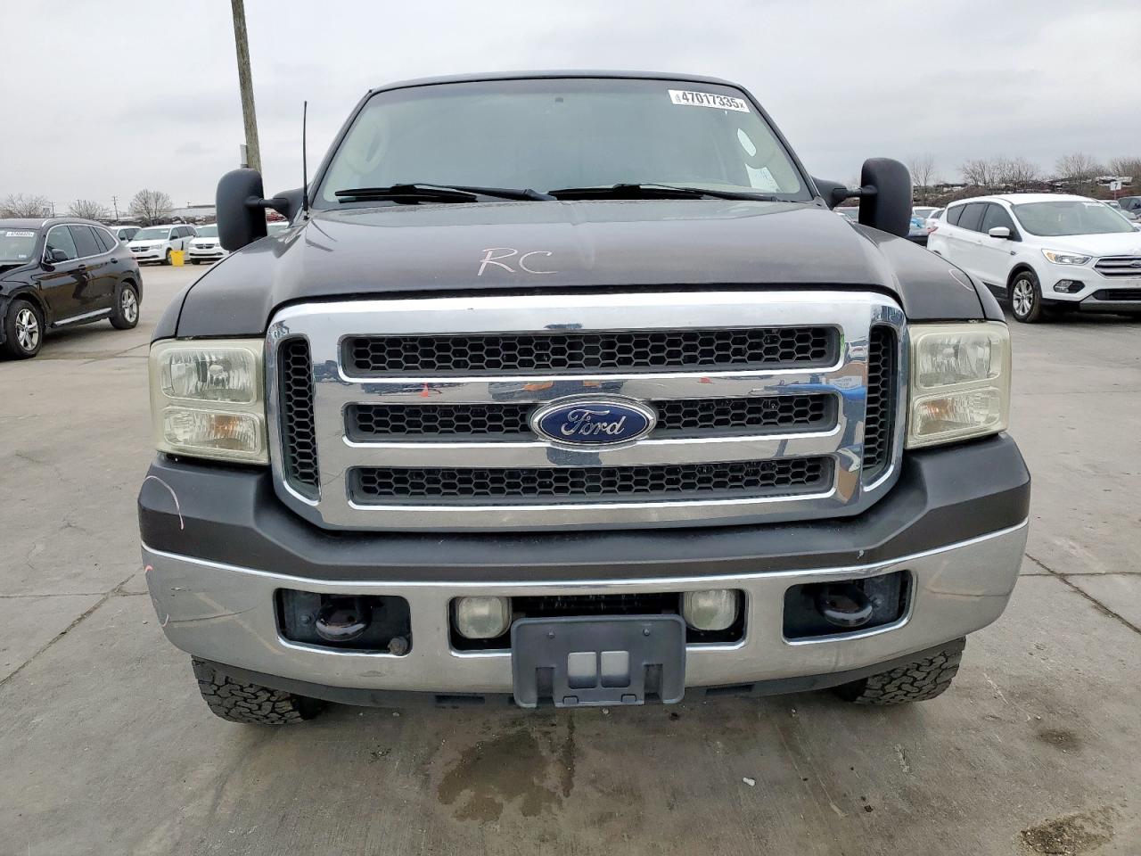 2005 Ford F250 - Image 5