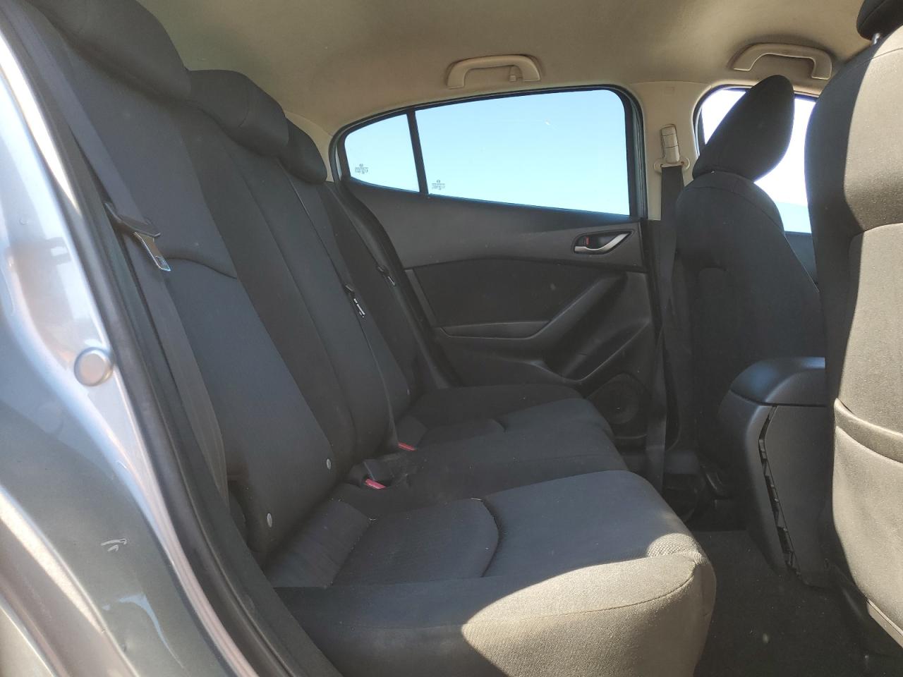 2014 Mazda 3 - Image 11