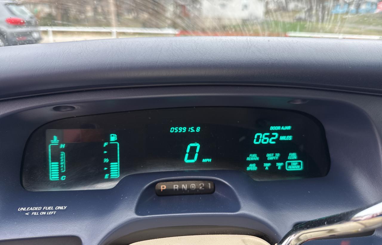 1995 Lincoln Town Car Signature VIN: 1LNLM82W4SY705014 Lot: 49991525