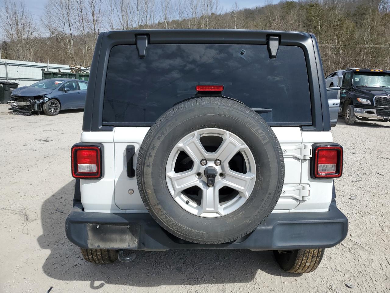 2019 Jeep Wrangler - Image 6