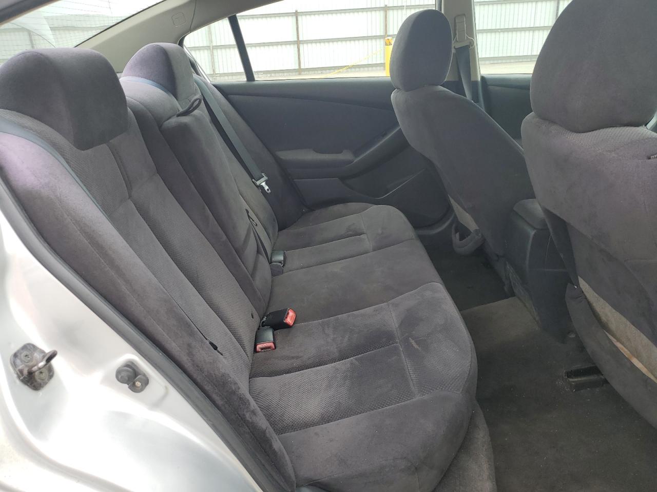 2009 Nissan Altima - Image 10