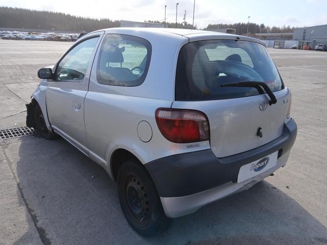 2002 TOYOTA YARIS GS