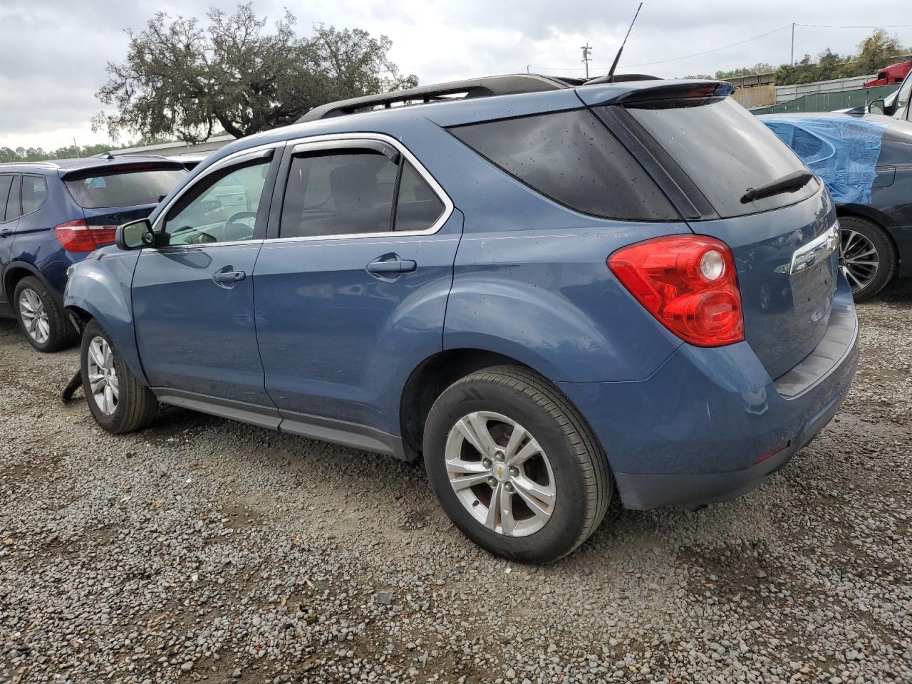 2011 Chevrolet Equinox - Image 2