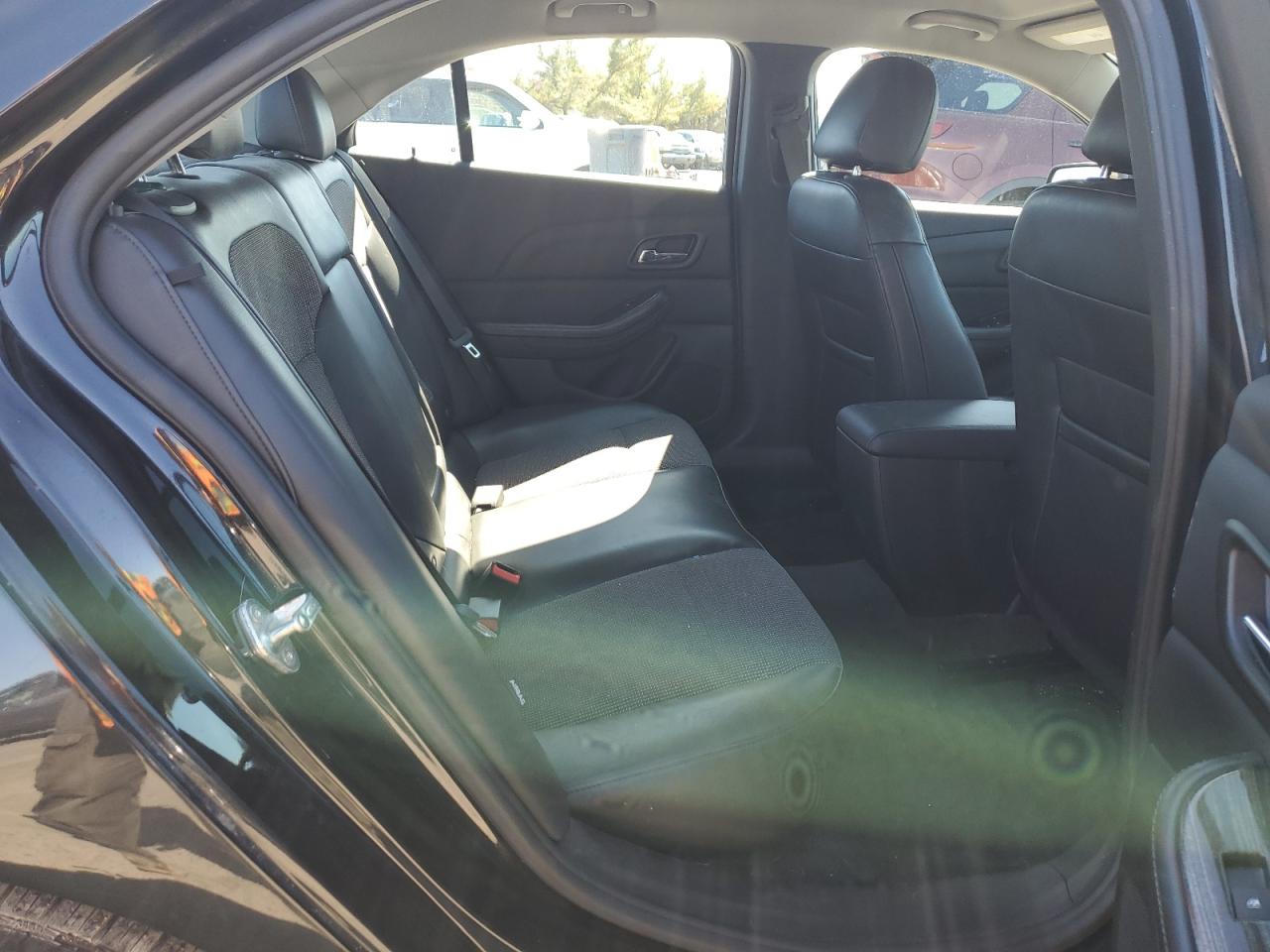 2015 Chevrolet Malibu - Image 10
