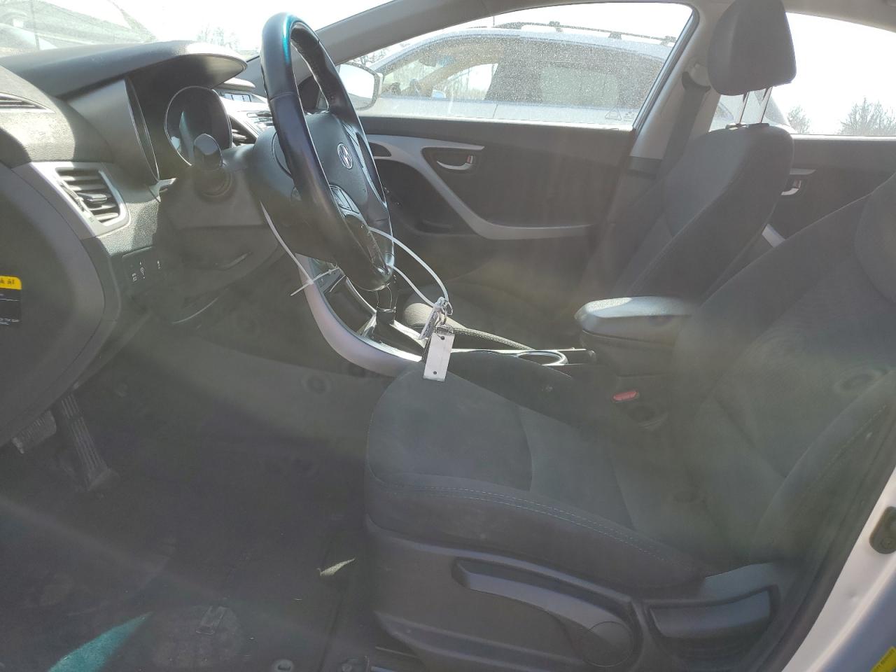 2016 Hyundai Elantra - Image 7