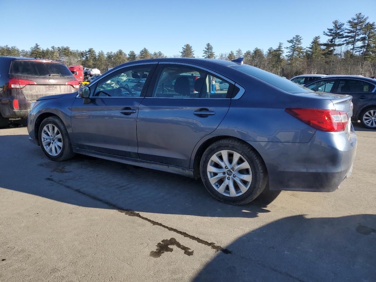 2017 Subaru Legacy - Image 2