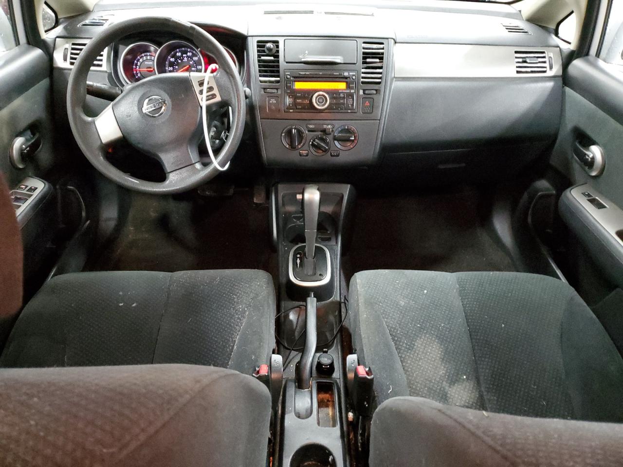 2011 Nissan Versa - Image 8