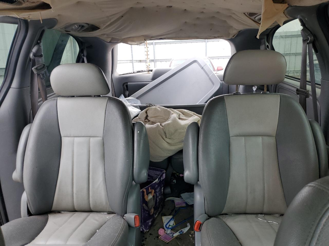 2004 Dodge Grand Caravan Sxt VIN: 2D4GP44L44R562844 Lot: 47646035