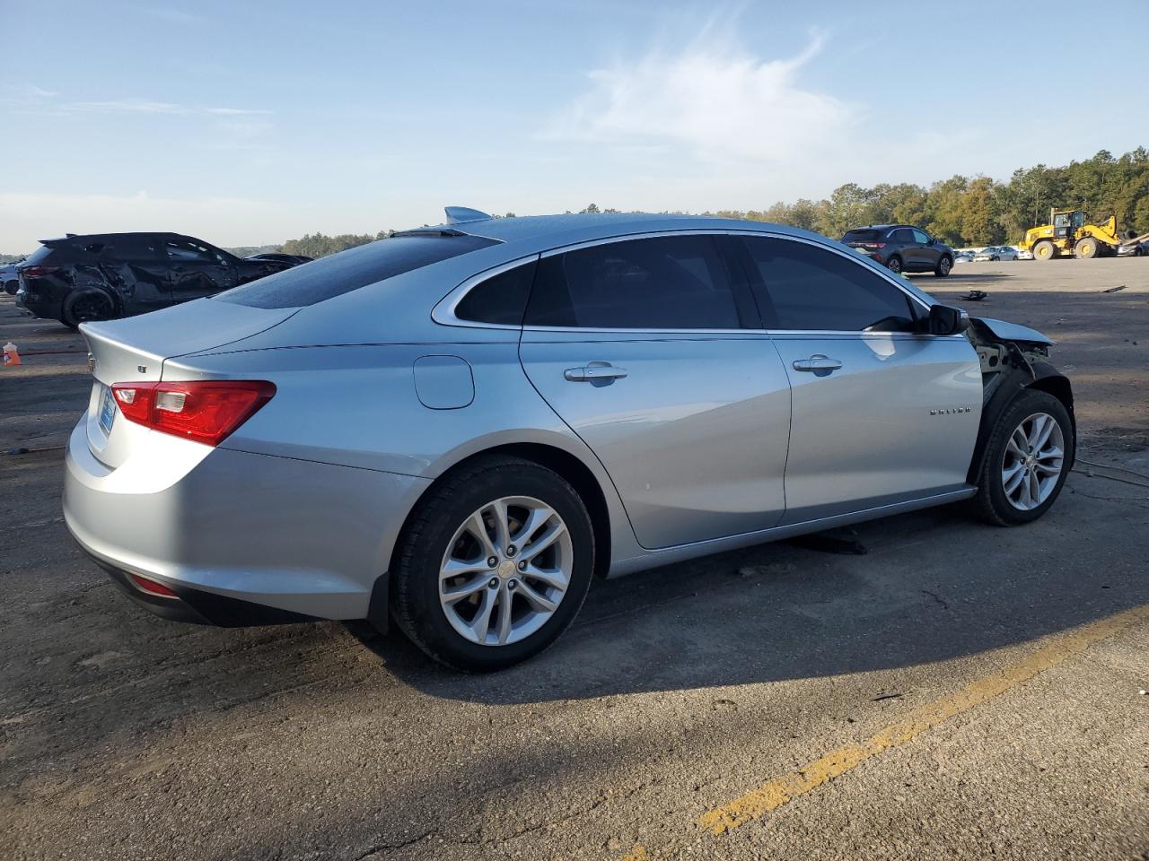 2017 Chevrolet Malibu - Image 3