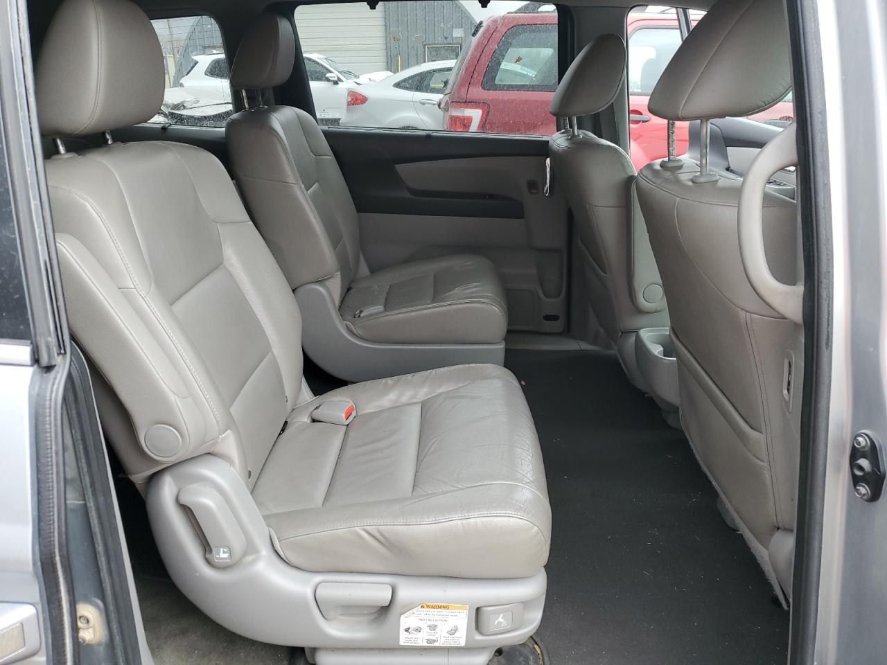 2016 Honda Odyssey - Image 11
