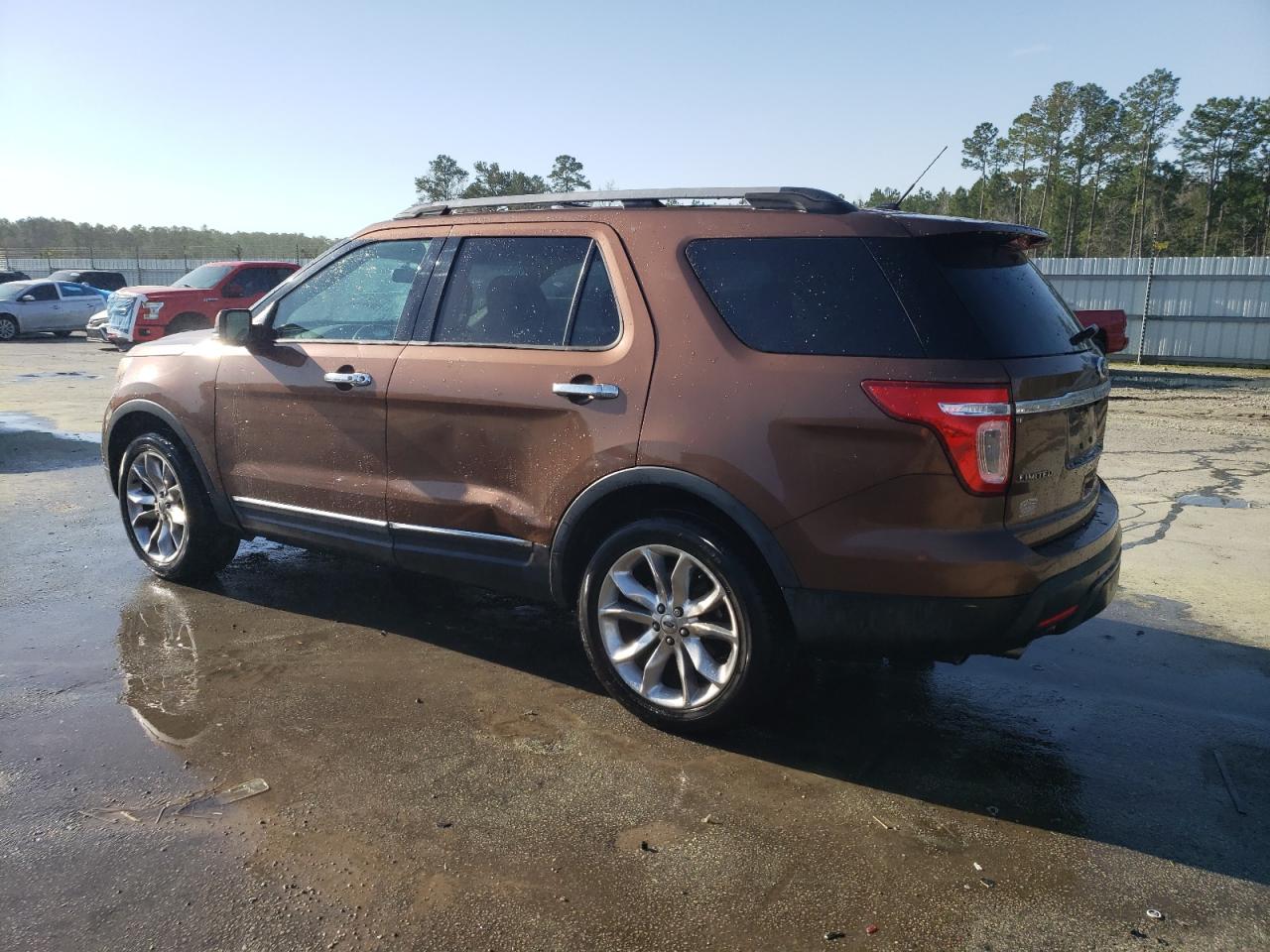 2011 Ford Explorer - Image 2