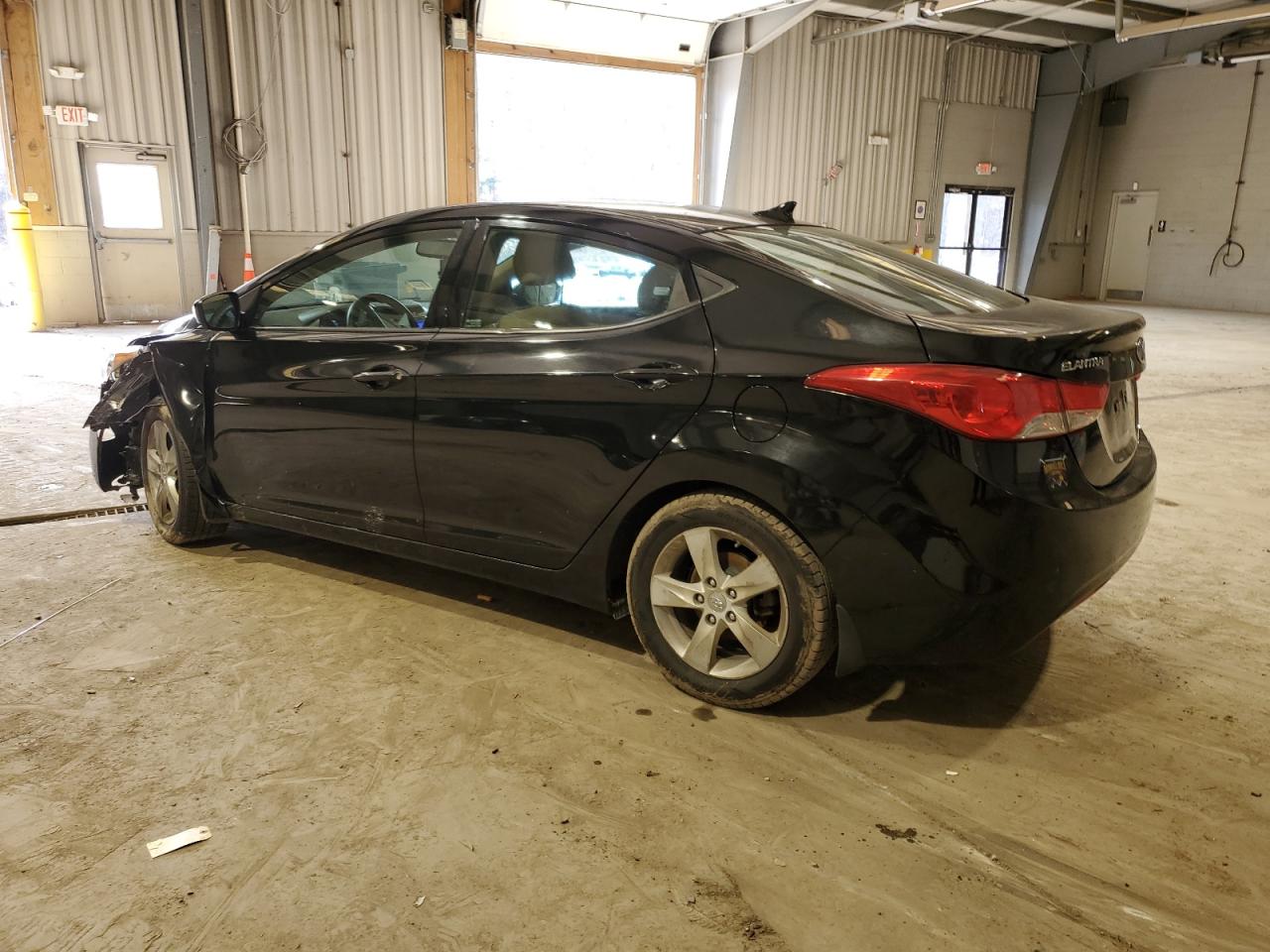 2013 Hyundai Elantra - Image 2