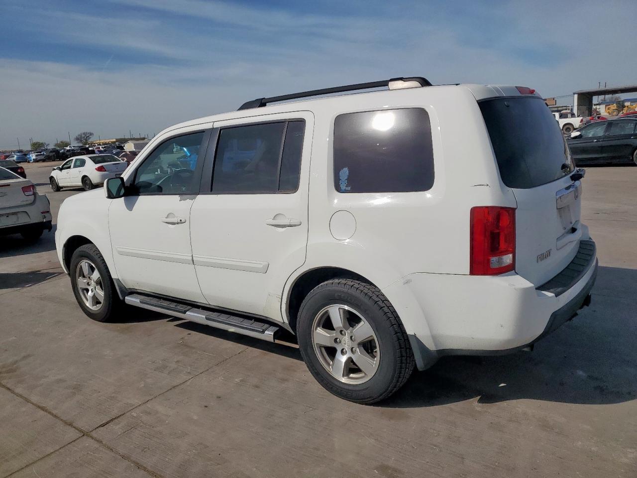 2010 Honda Pilot - Image 2