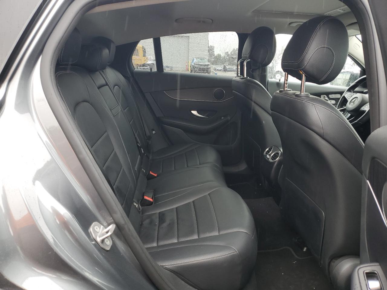 2017 Mercedes-Benz GLC - Image 11