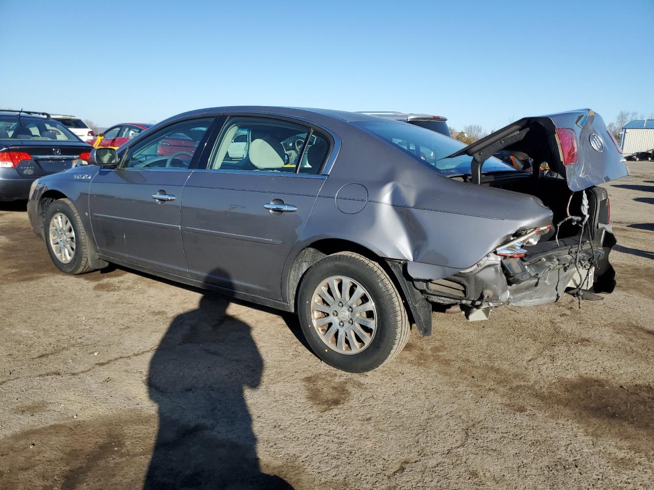 2007 Buick Lucerne - Image 2