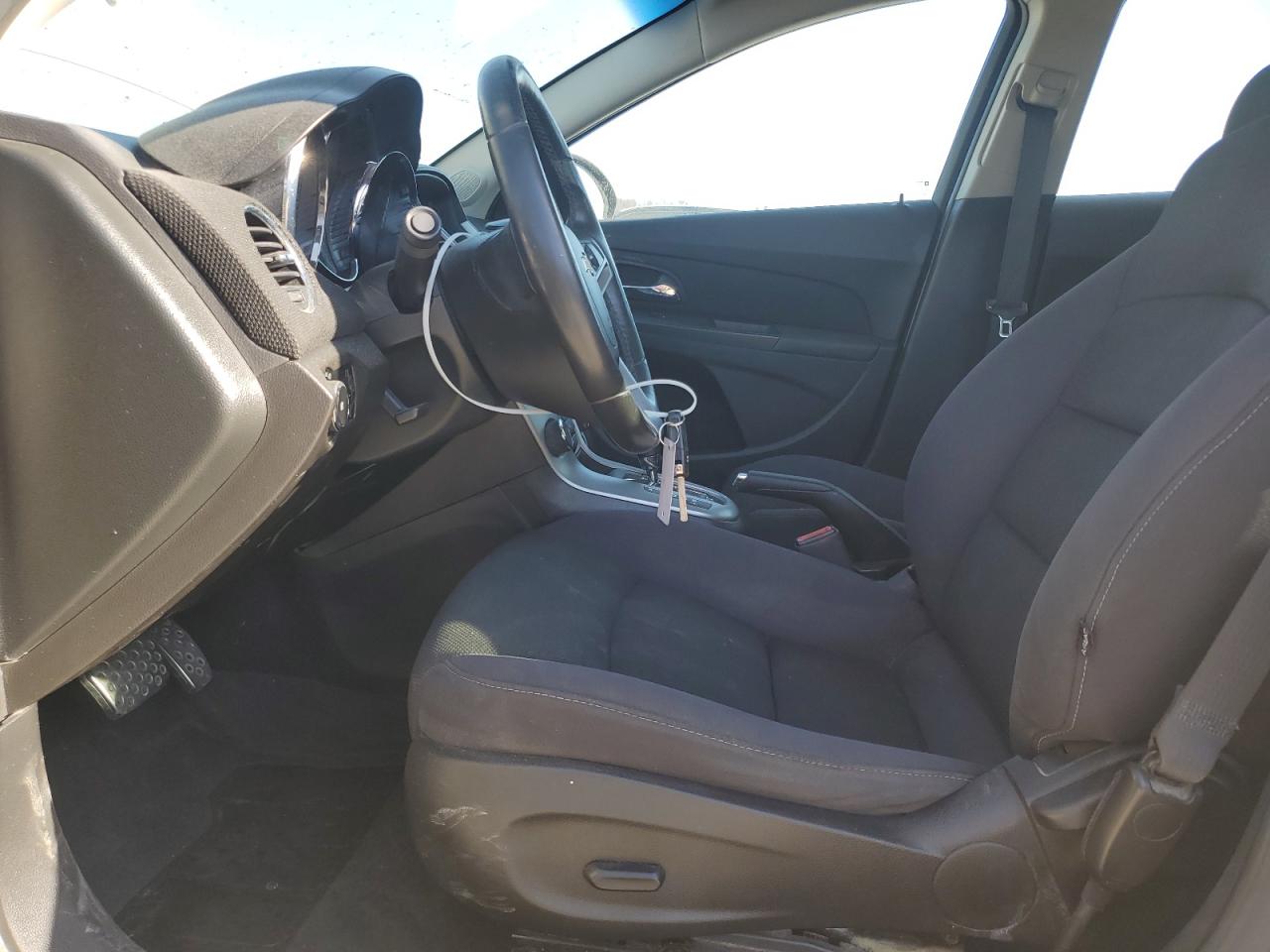 2013 Chevrolet Cruze - Image 7