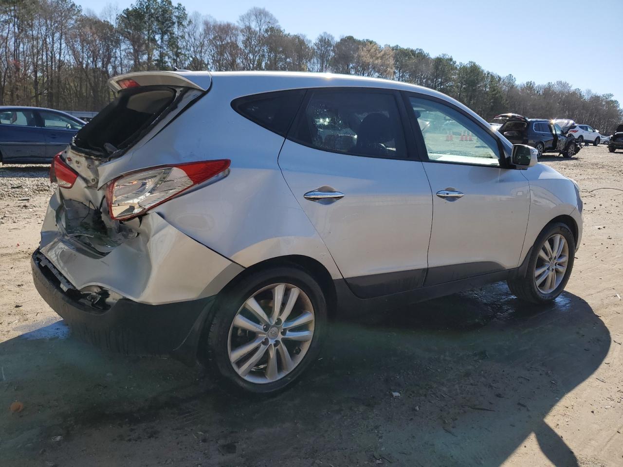 2013 Hyundai Tucson - Image 3