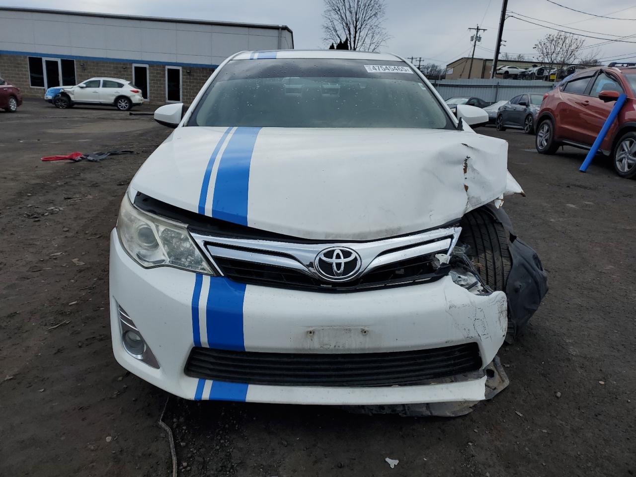 2012 Toyota Camry - Image 5