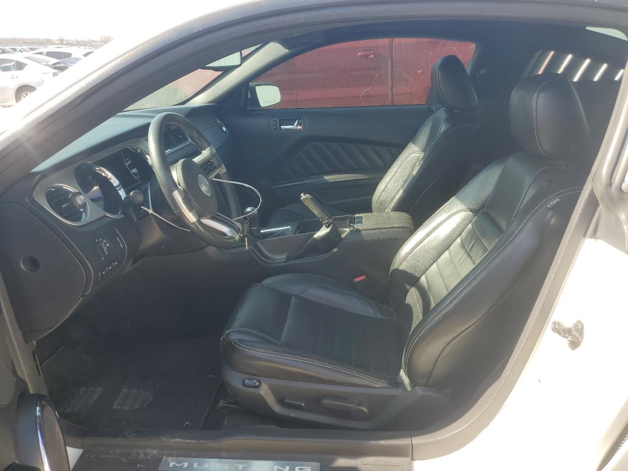 2010 Ford Mustang - Image 7