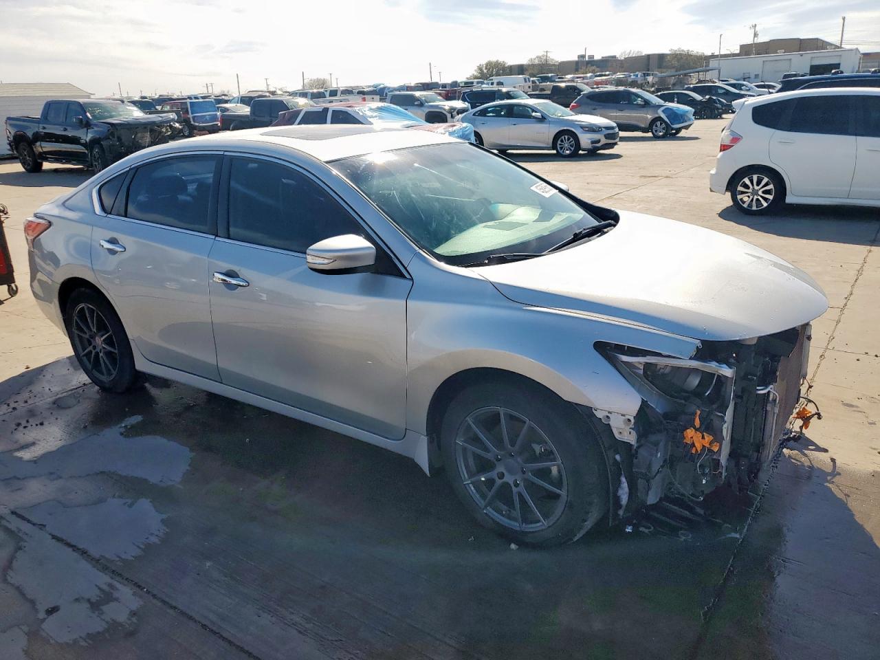 2015 Nissan Altima - Image 4