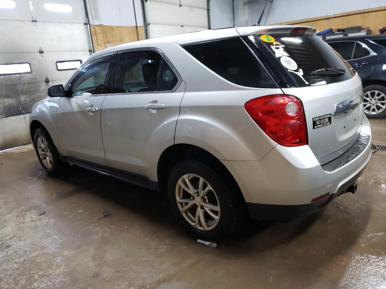 2011 Chevrolet Equinox - Image 2