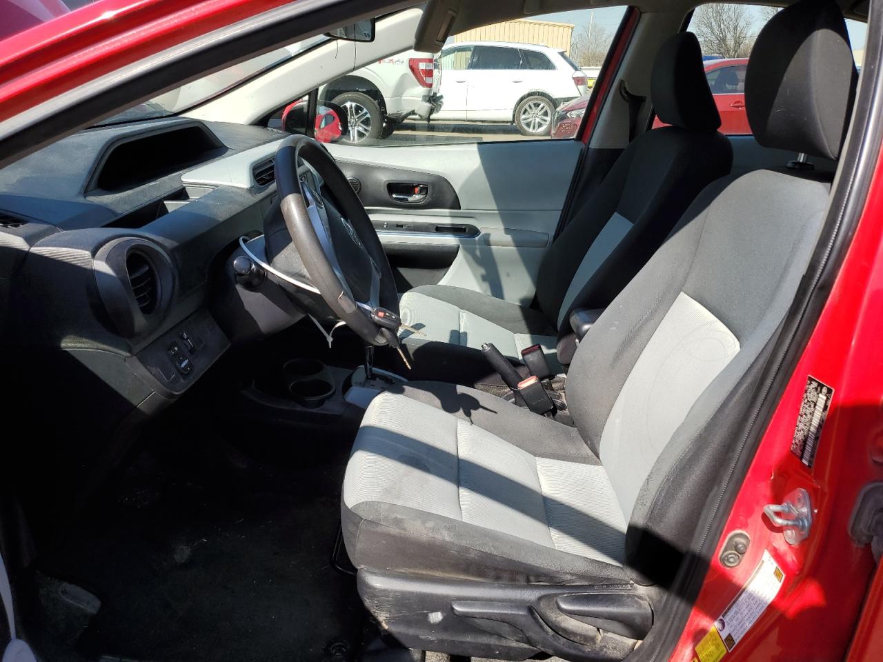 2012 Toyota Prius - Image 7