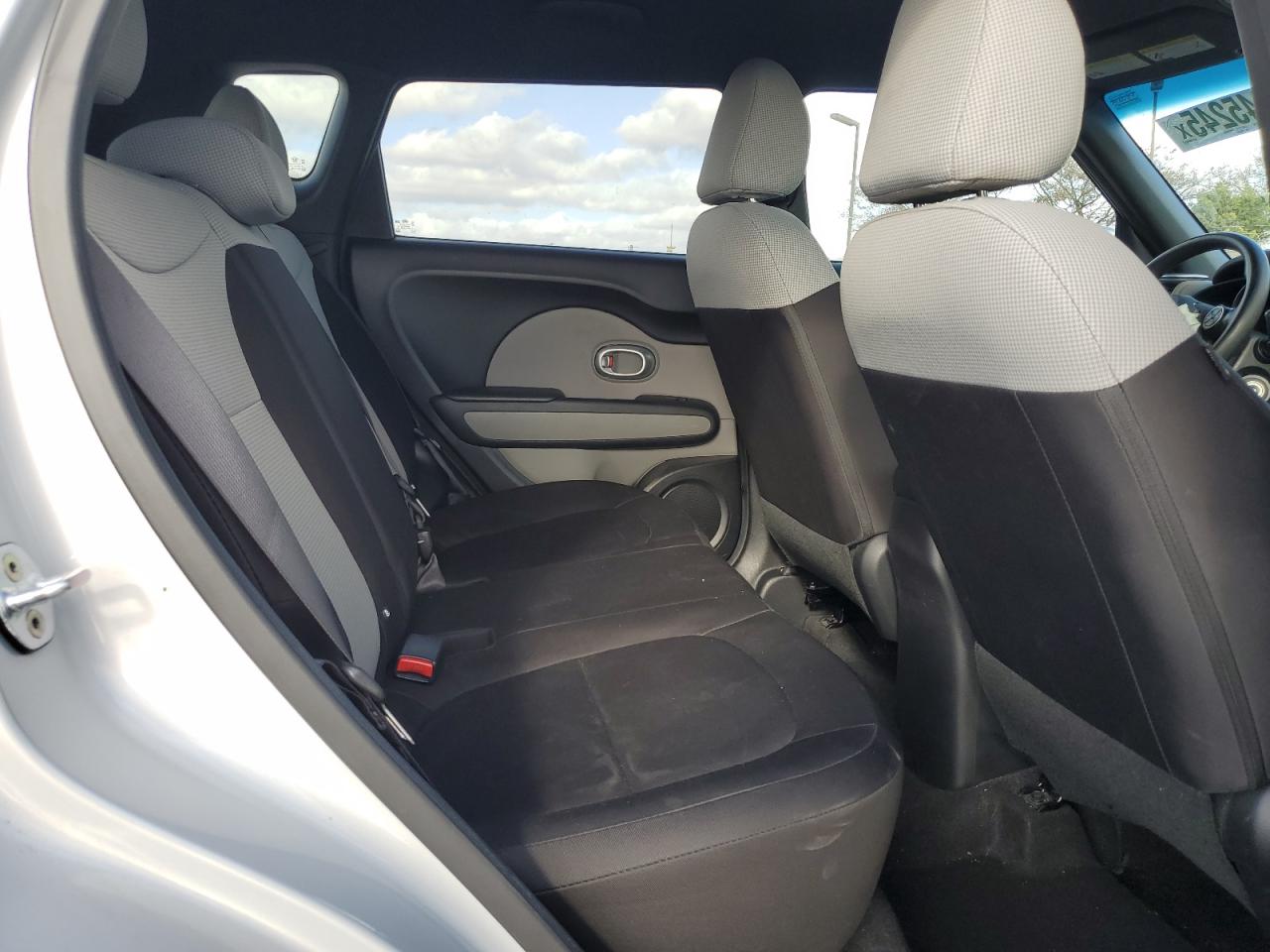 2016 Kia Soul - Image 11