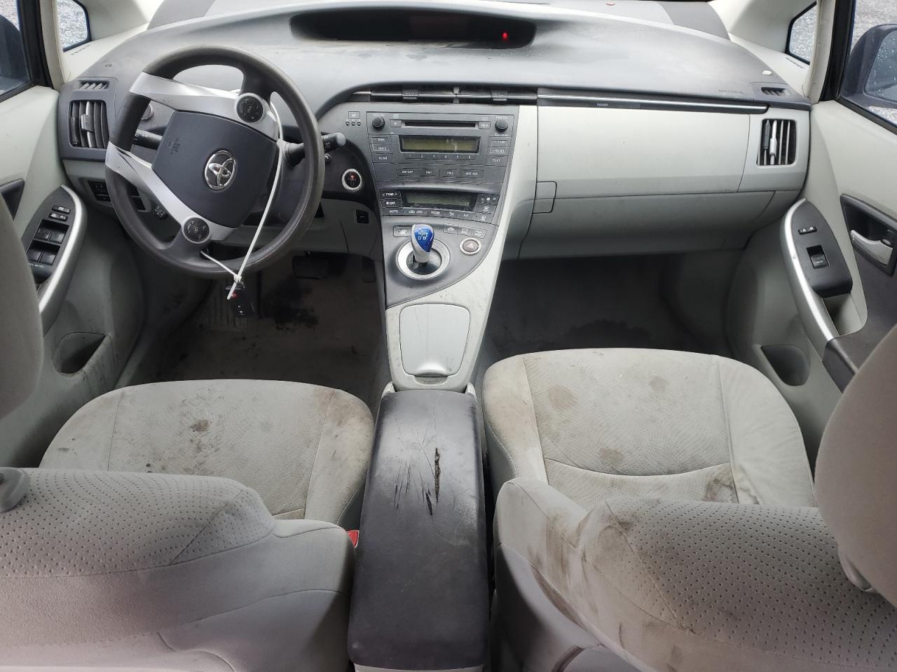 2011 Toyota Prius - Image 8