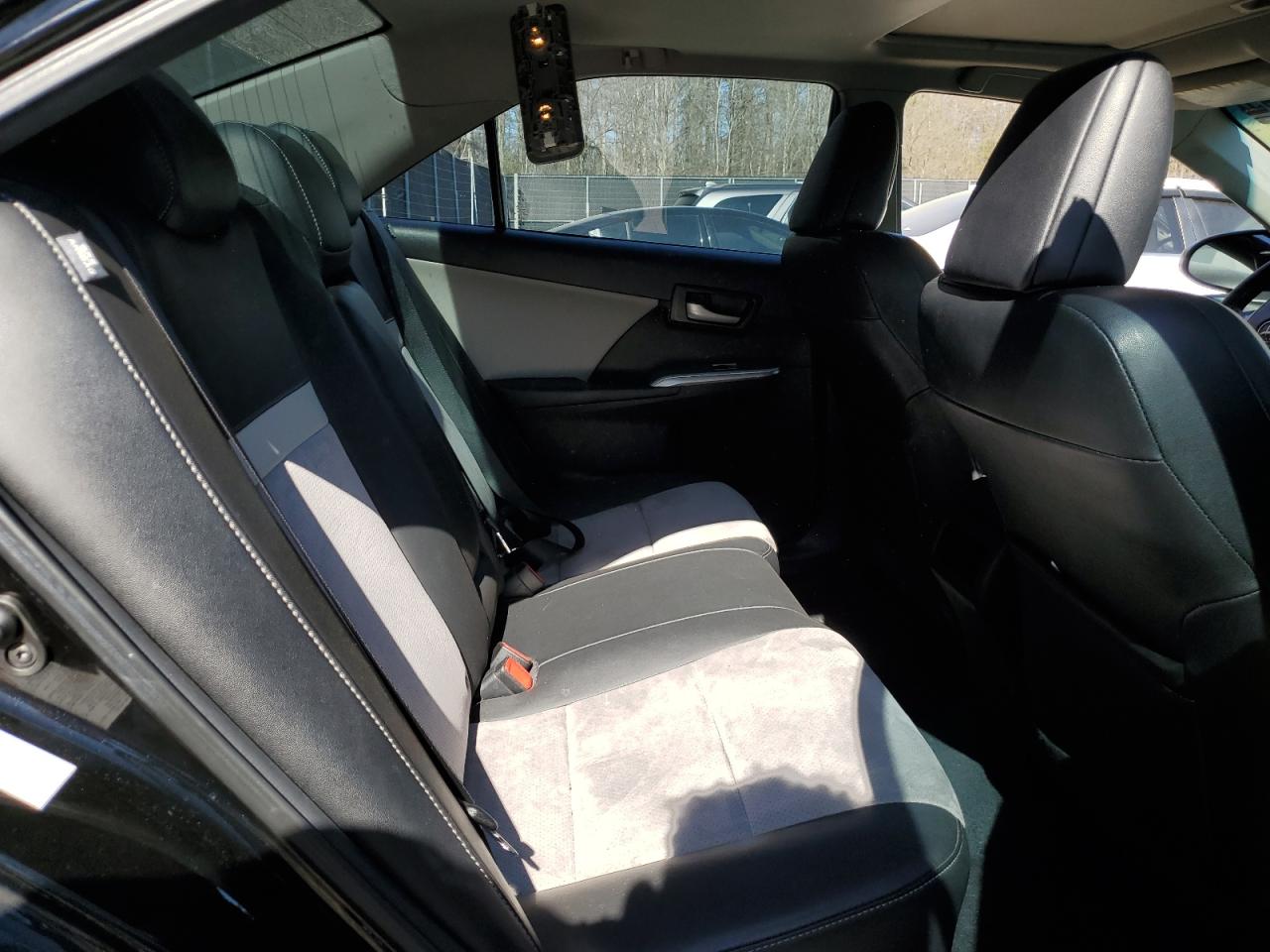 2012 Toyota Camry - Image 10