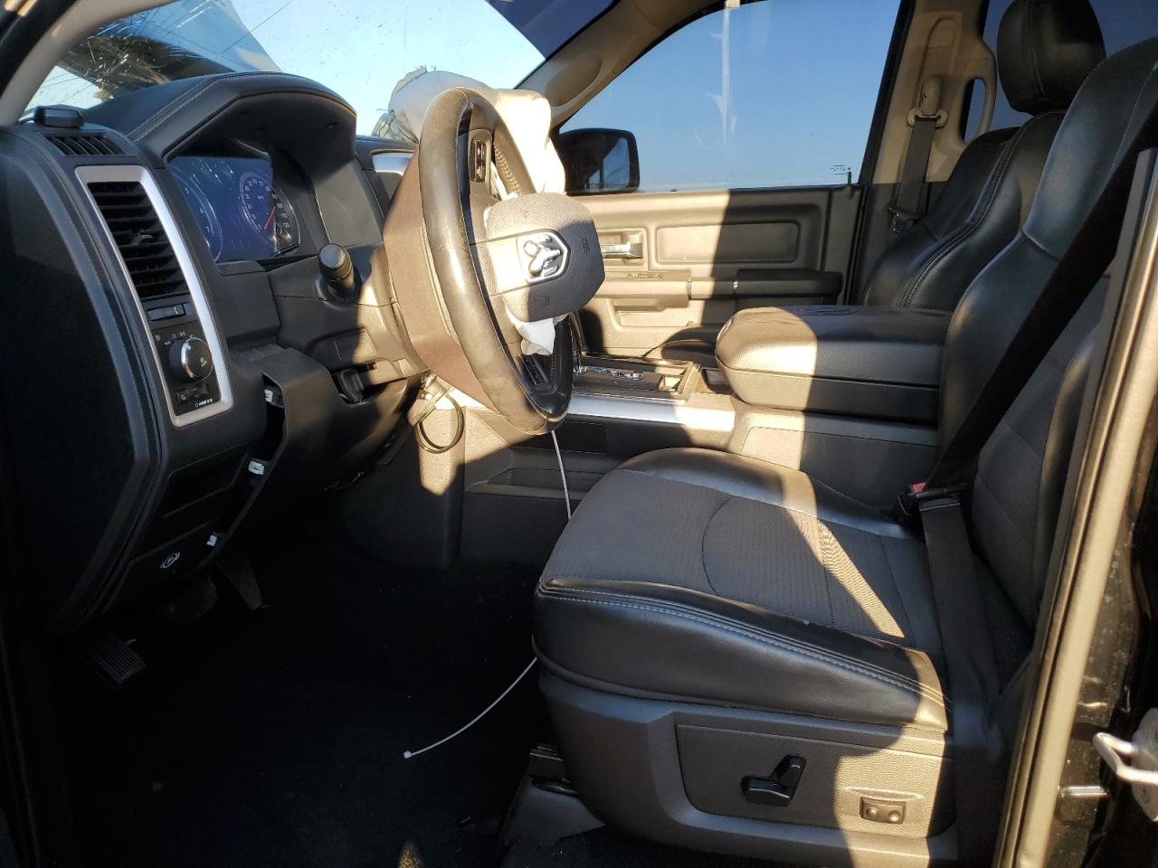 2012 Dodge RAM - Image 7