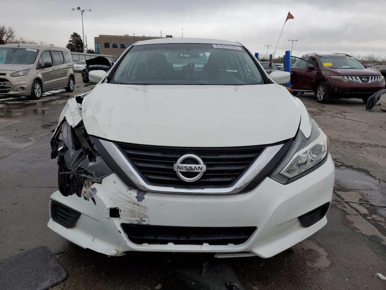 2017 Nissan Altima - Image 5