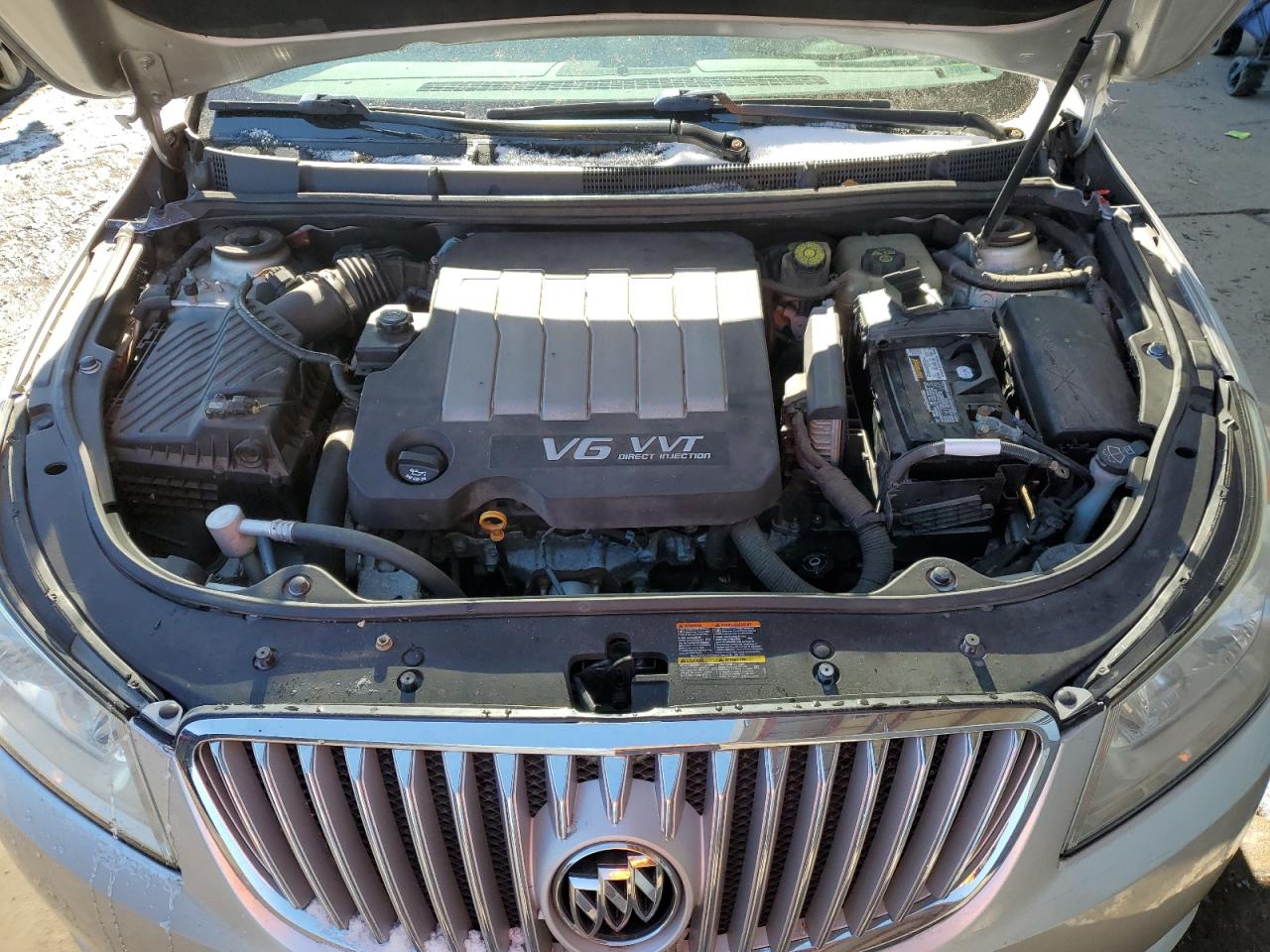 2010 Buick LaCrosse - Image 11