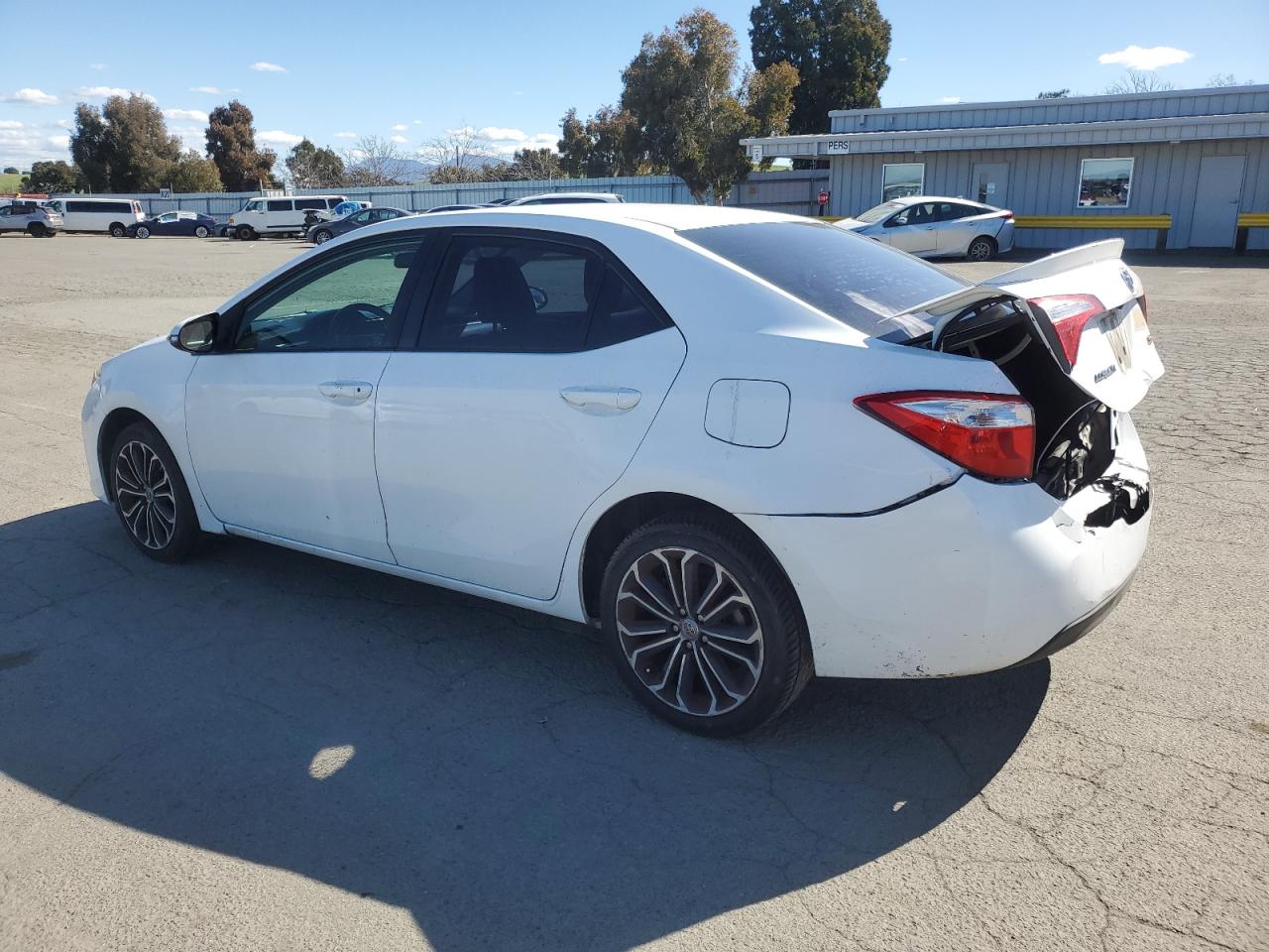 2015 Toyota Corolla - Image 2
