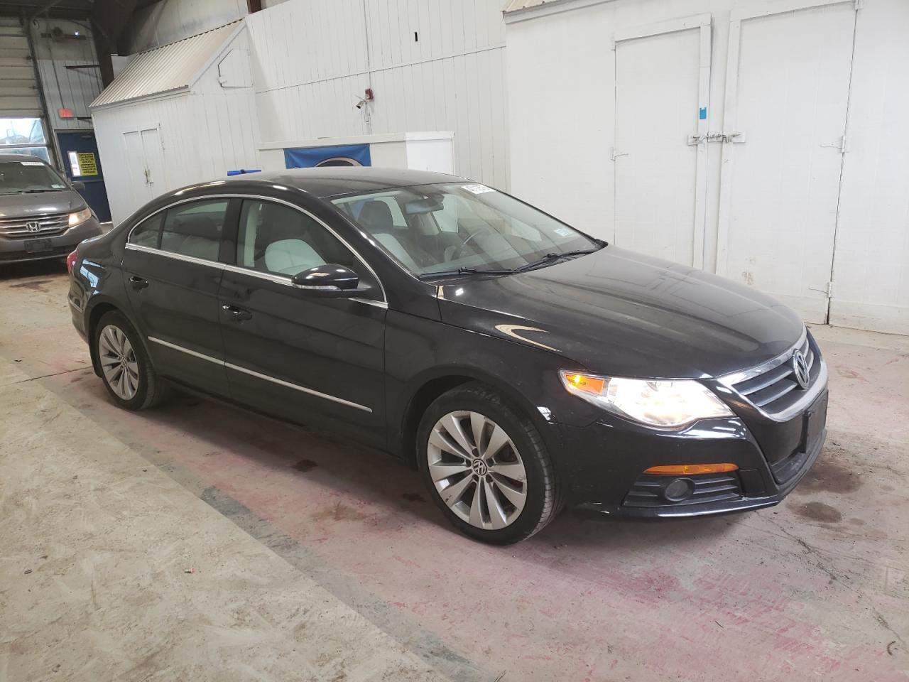 2010 Volkswagen Passat CC - Image 4