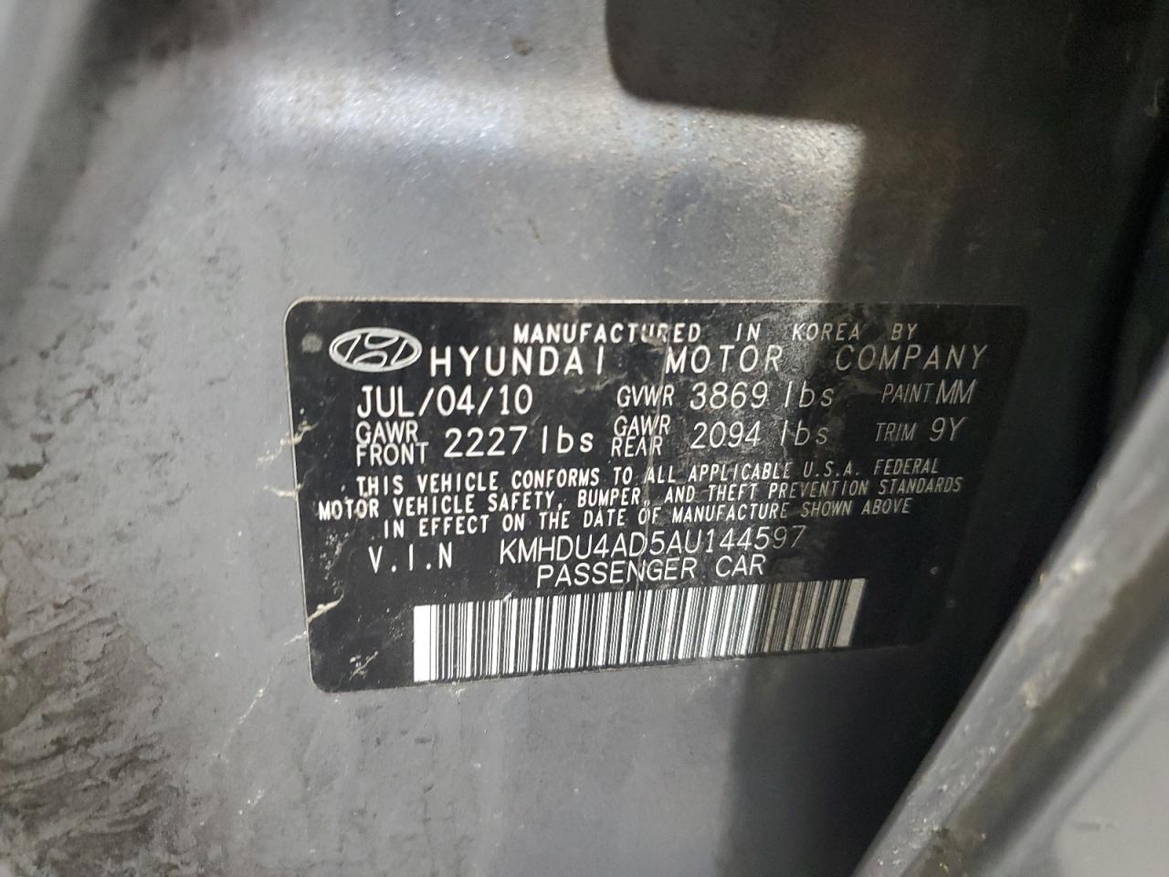 2010 Hyundai Elantra - Image 12