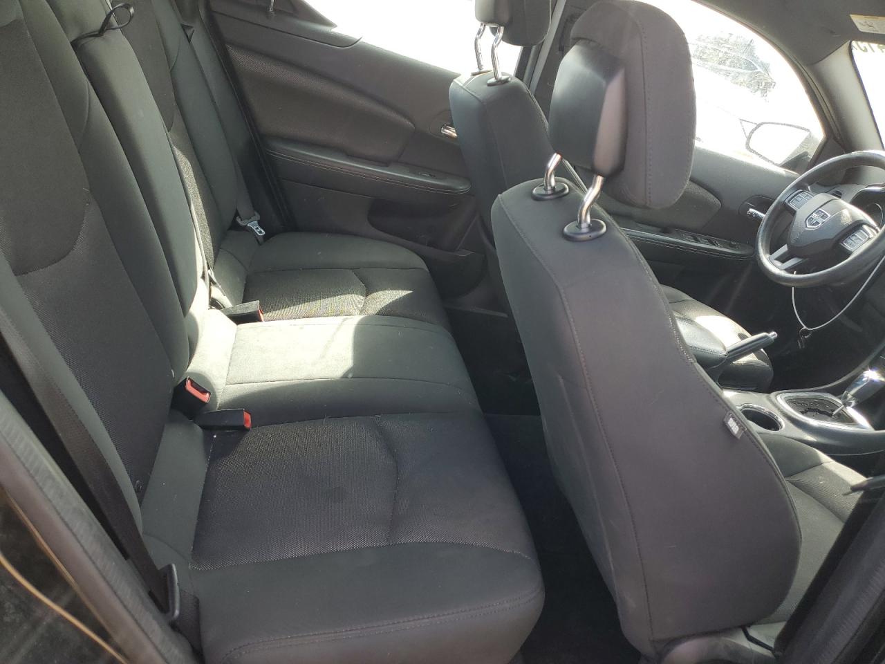 2014 Dodge Avenger - Image 10