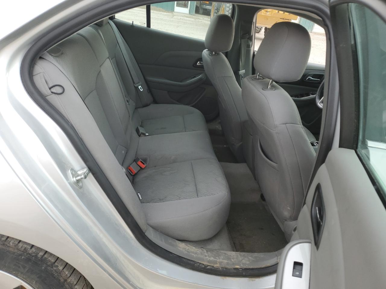 2014 Chevrolet Malibu - Image 10