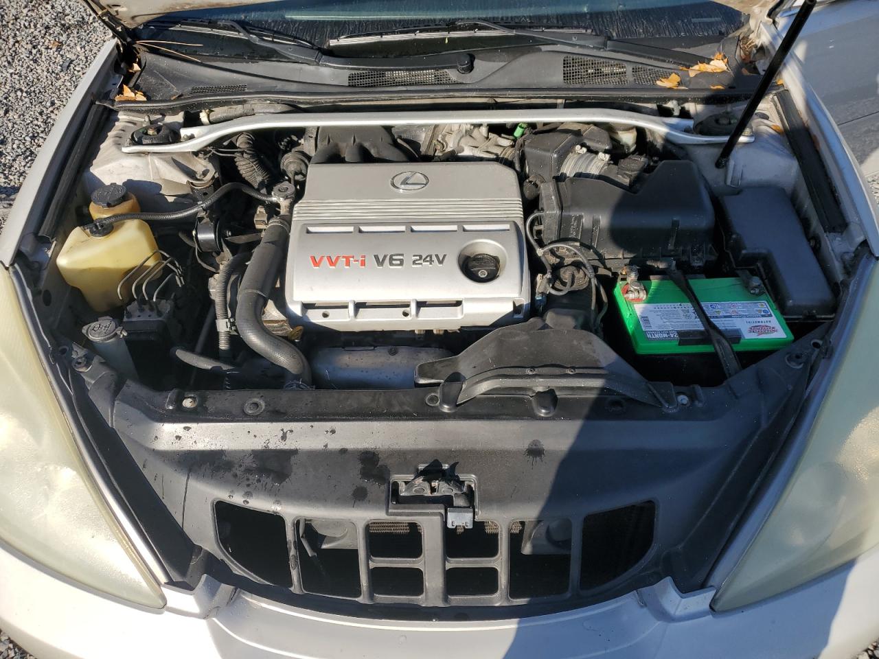 2003 Lexus ES - Image 11