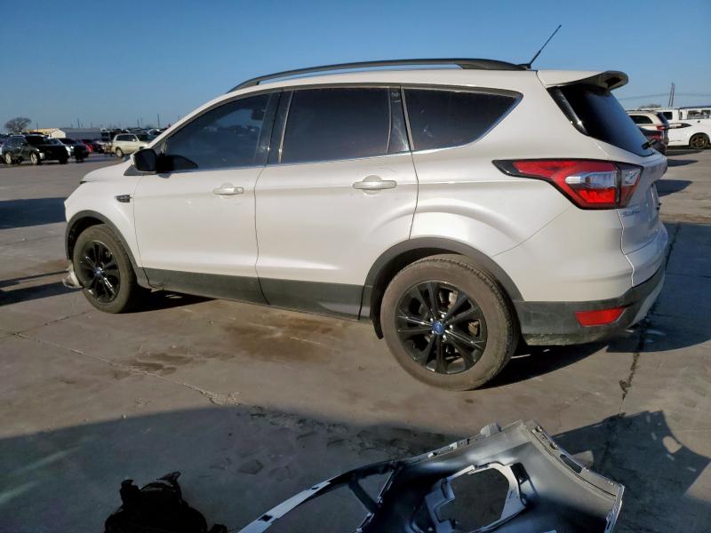  FORD ESCAPE 2017 Biały