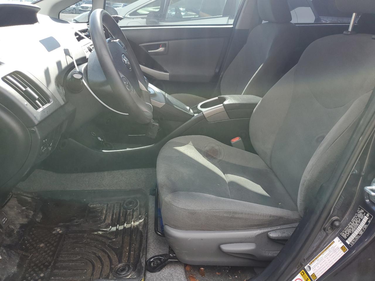 2015 Toyota Prius - Image 7