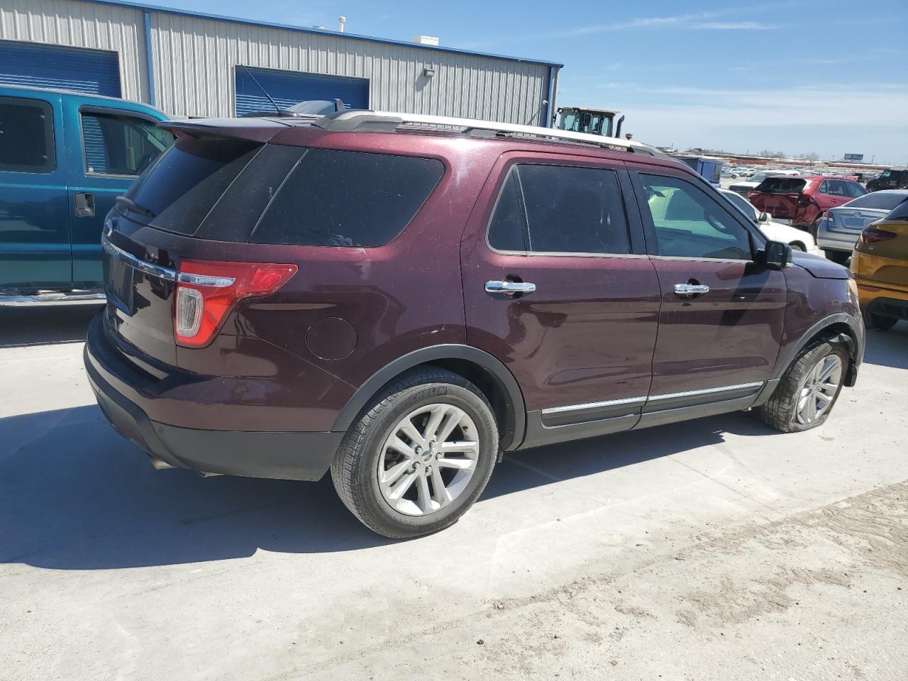 2011 Ford Explorer - Image 3