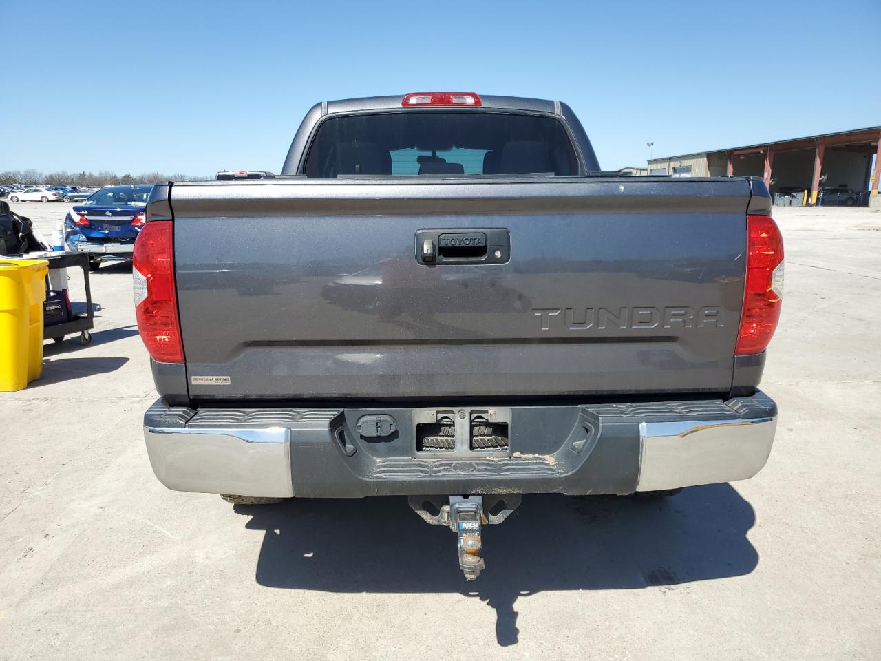 2017 Toyota Tundra - Image 6