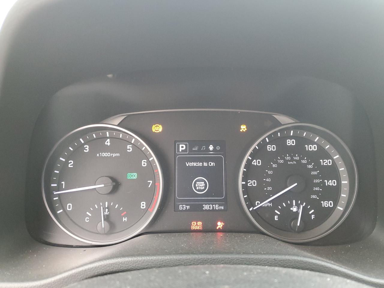 2017 Hyundai Elantra - Image 9