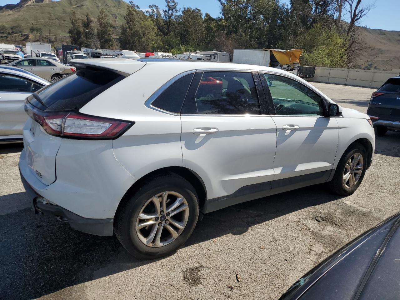 2015 Ford Edge - Image 3