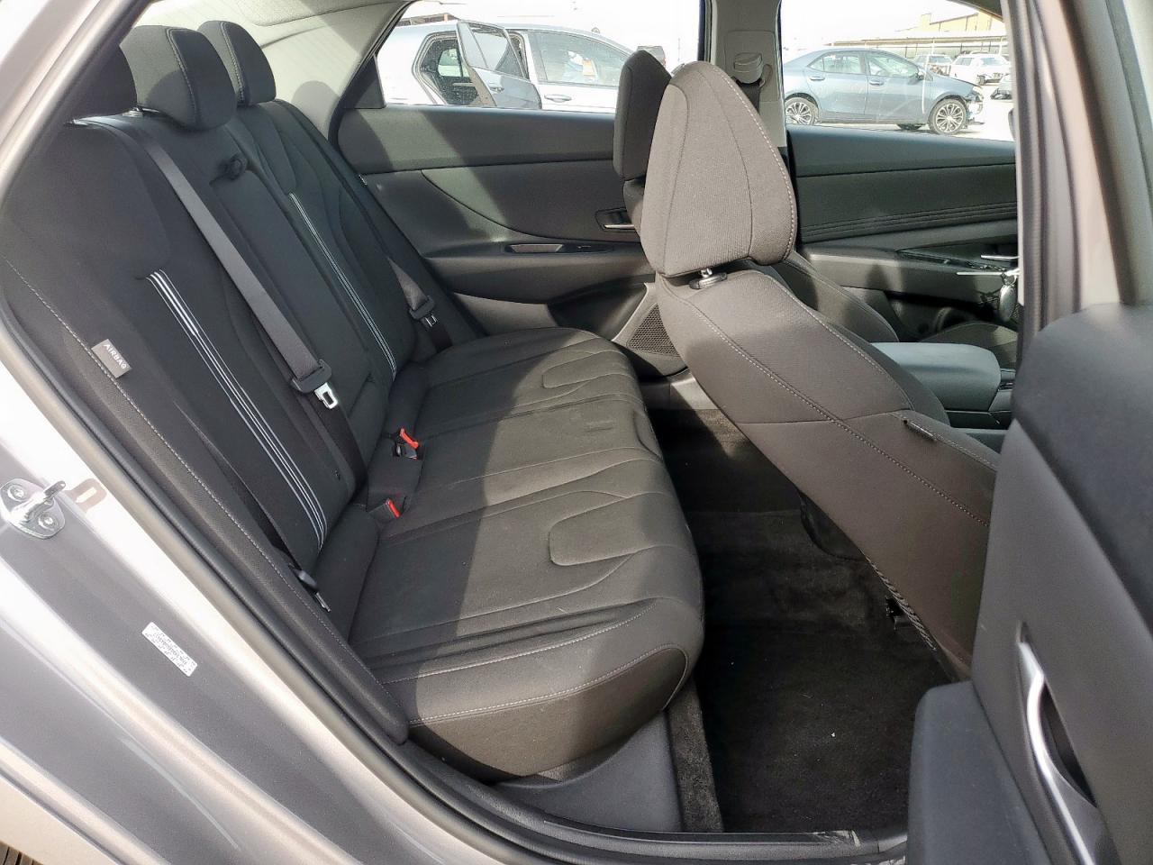2024 Hyundai Elantra - Image 10
