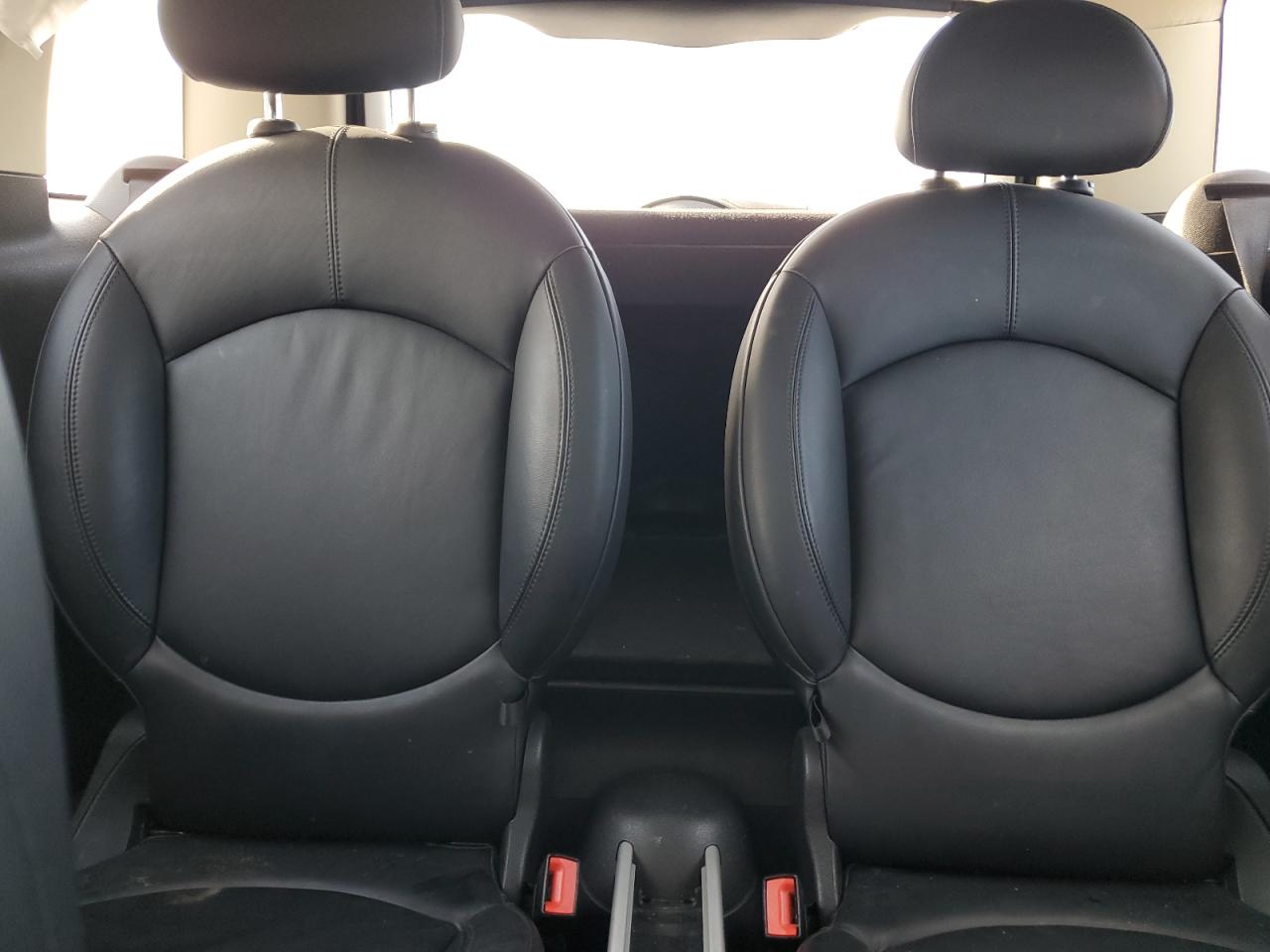 2011 MINI Cooper - Image 10