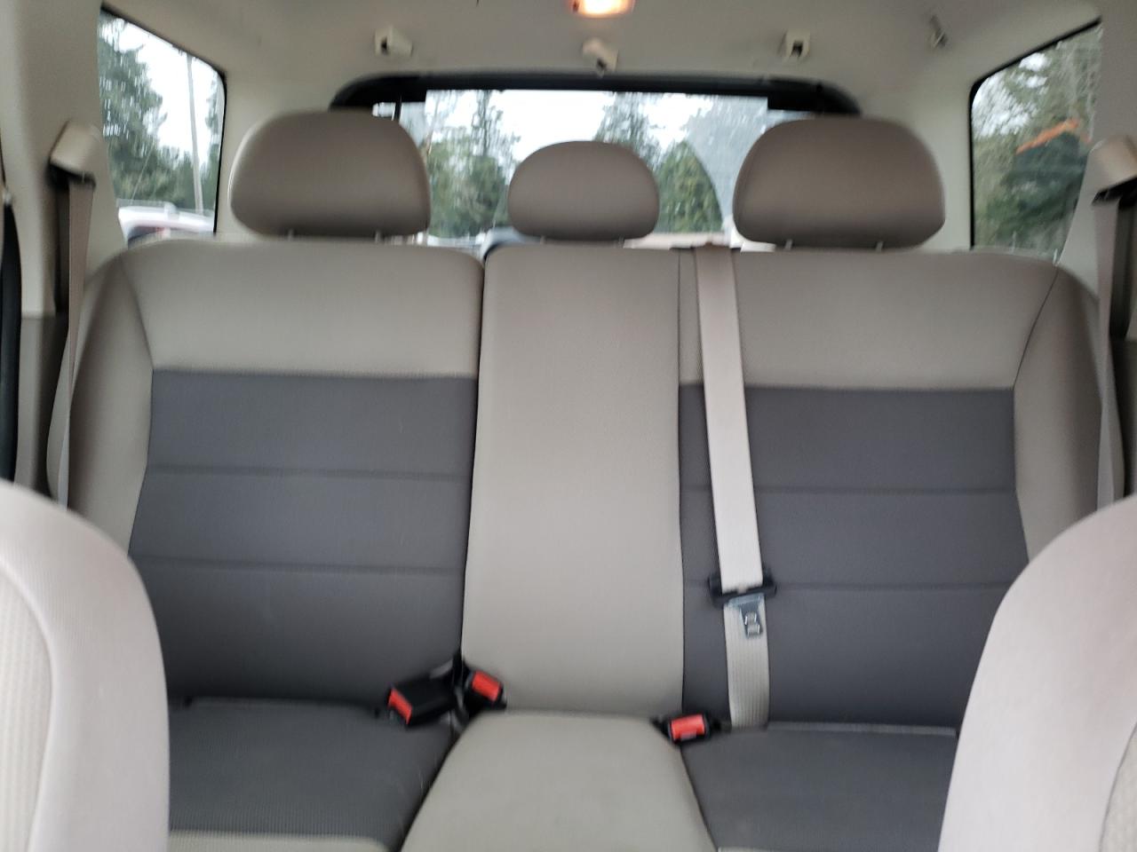 2008 Ford Escape - Image 10