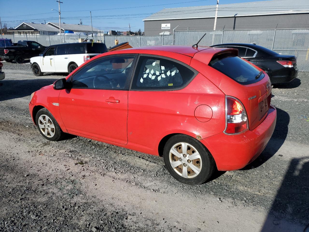 2009 Hyundai Accent - Image 2