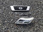 Portland, OR에서 판매 중인 2014 Nissan Pathfinder S - Front End